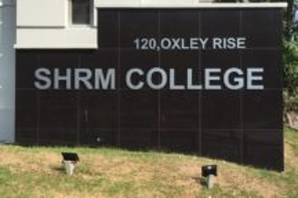 极致体验!新加坡莎瑞管理学院就读体验全面解析