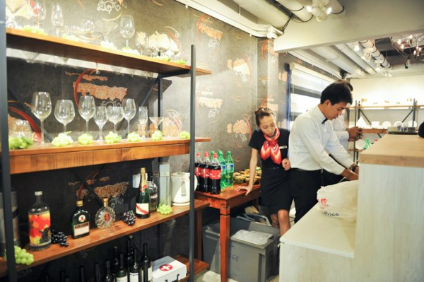 新加坡莎瑞管理学院：酒店管理教育的领航者